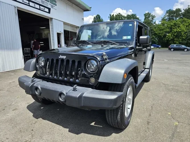 2017 Jeep JK Wrangler - Image 2 of 13