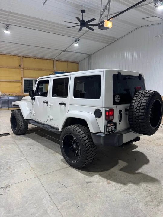 2017 Jeep JK Wrangler - Image 2 of 7