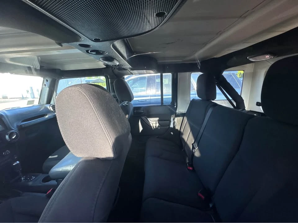 2017 Jeep JK Wrangler - Image 3 of 4