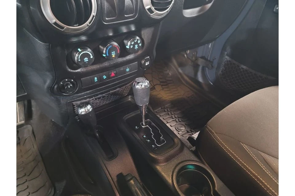 2017 Jeep JK Wrangler - Image 15 of 19