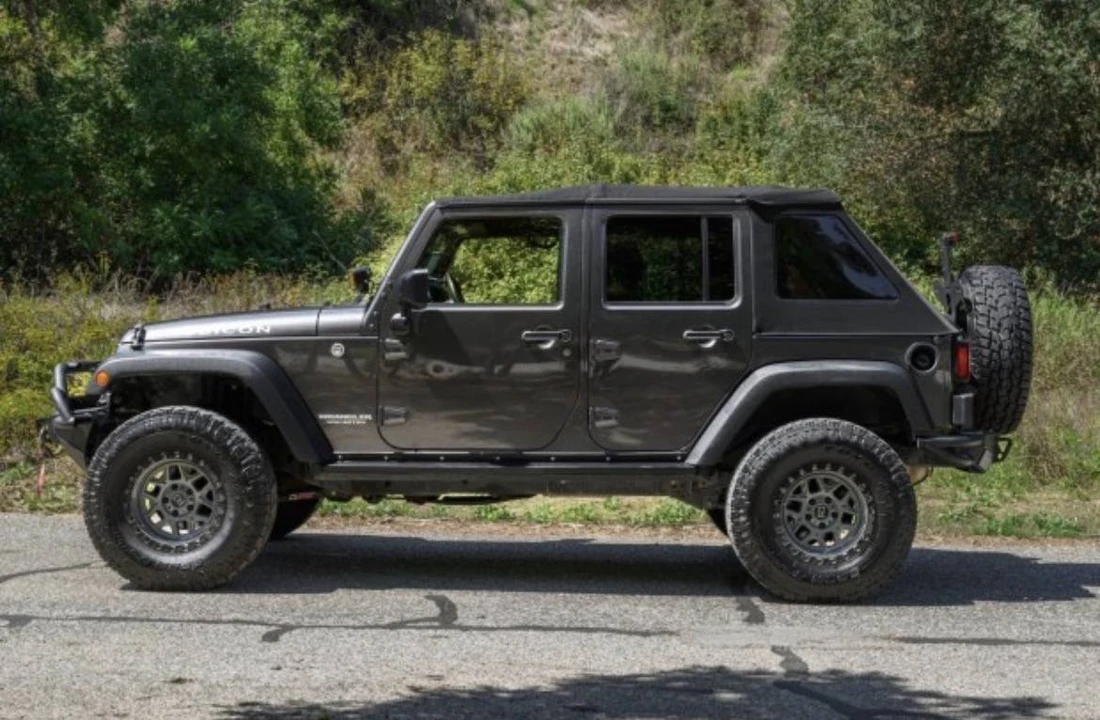 2017 Jeep JK Wrangler - Image 16 of 24