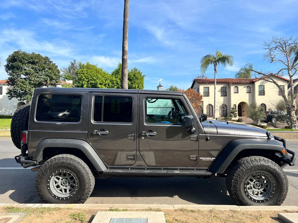 2017 Jeep JK Wrangler - Image 4 of 24