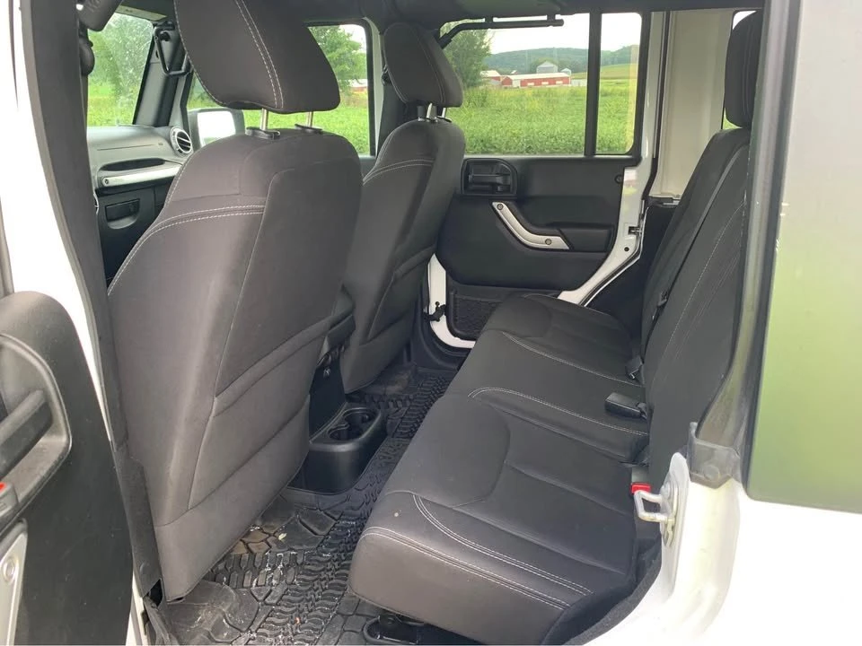 2017 Jeep JK Wrangler - Image 10 of 11
