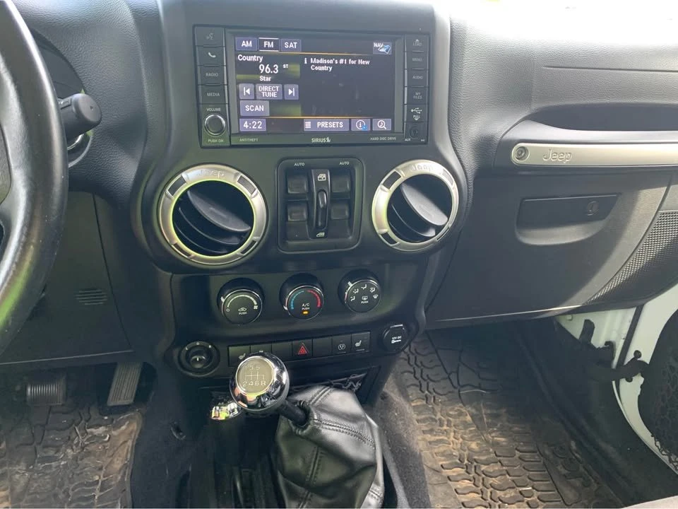 2017 Jeep JK Wrangler - Image 9 of 11