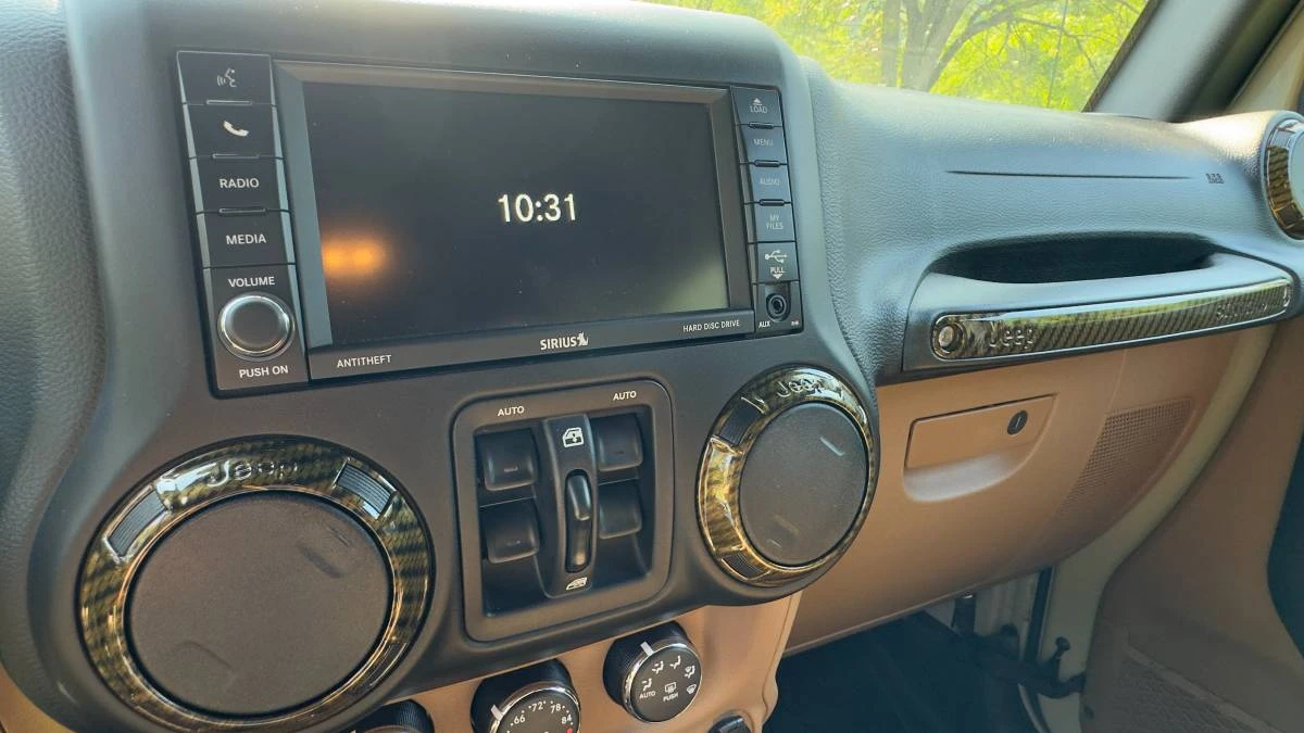 2017 Jeep JK Wrangler - Image 14 of 24