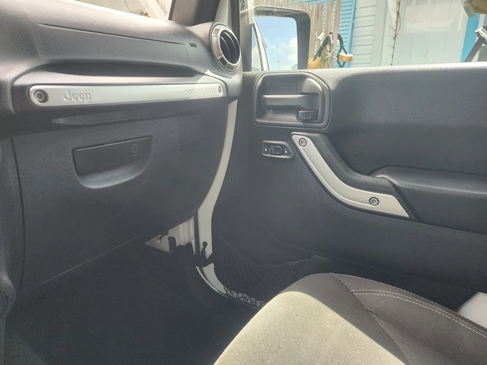 2017 Jeep JK Wrangler - Image 14 of 18