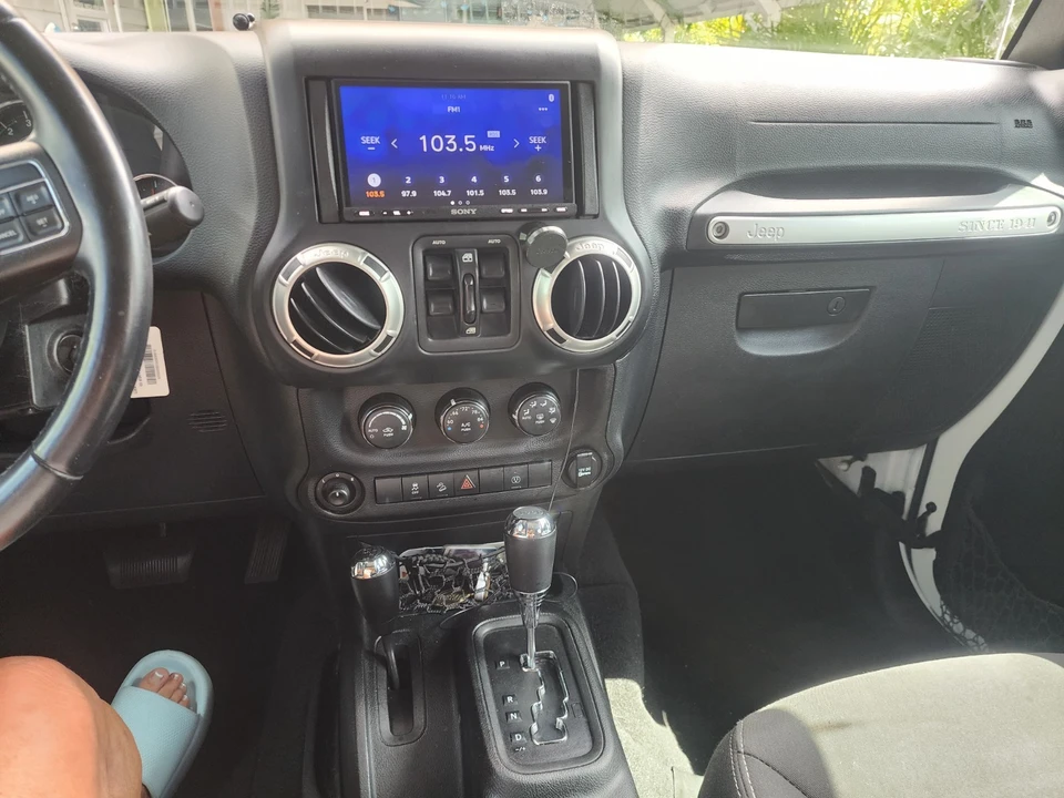 2017 Jeep JK Wrangler - Image 15 of 18