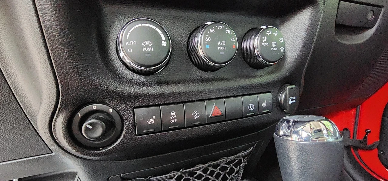 2017 Jeep JK Wrangler - Image 18 of 31