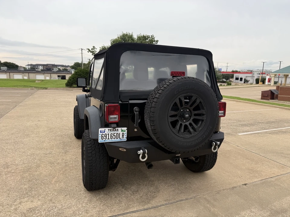 2017 Jeep JK Wrangler - Image 5 of 24