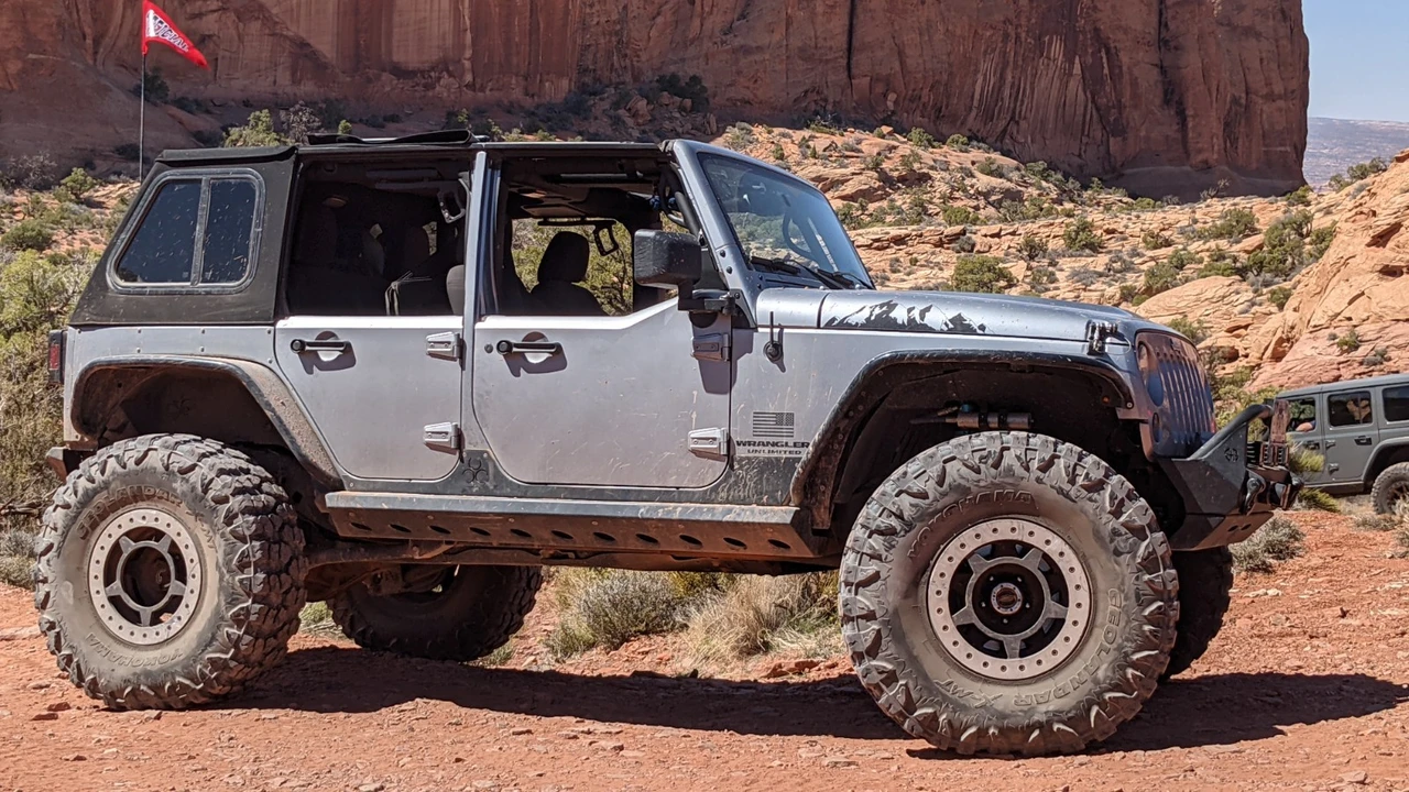 2017 Jeep JK Wrangler - Image 9 of 31
