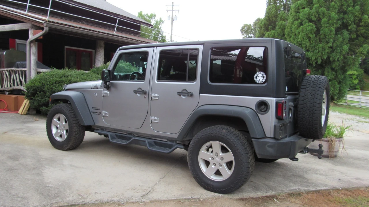 2017 Jeep JK Wrangler - Image 5 of 25