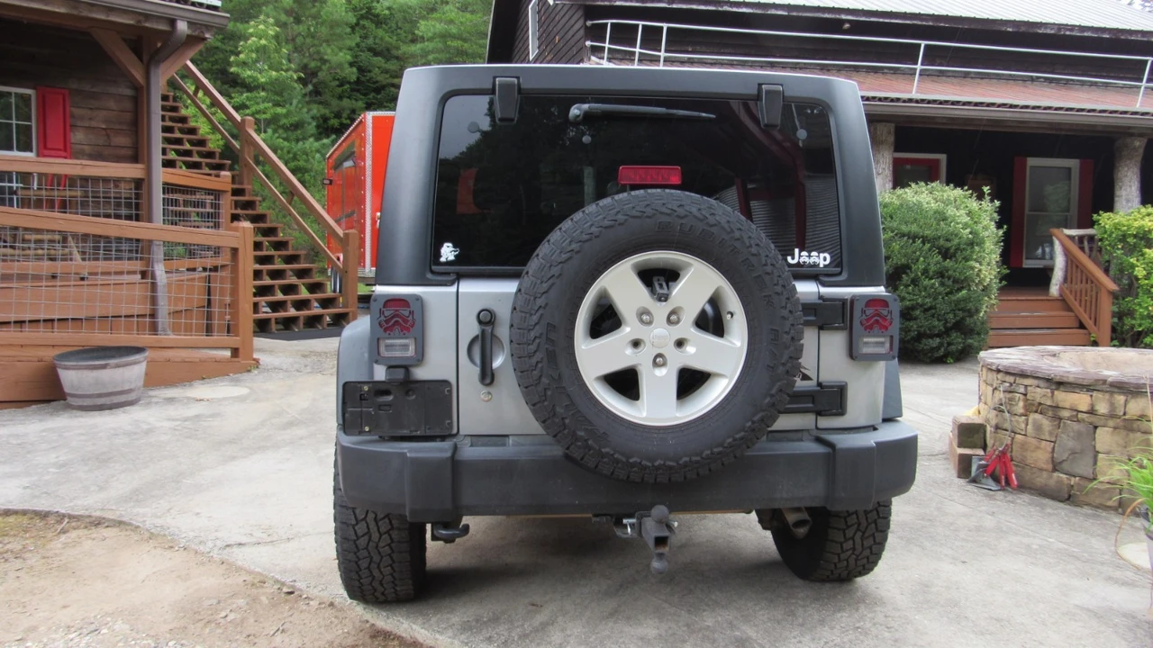 2017 Jeep JK Wrangler - Image 4 of 25