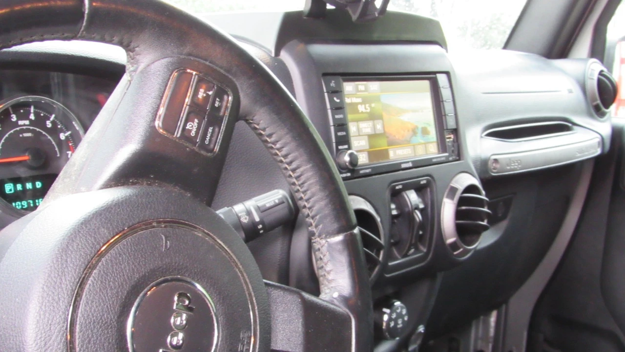 2017 Jeep JK Wrangler - Image 17 of 25