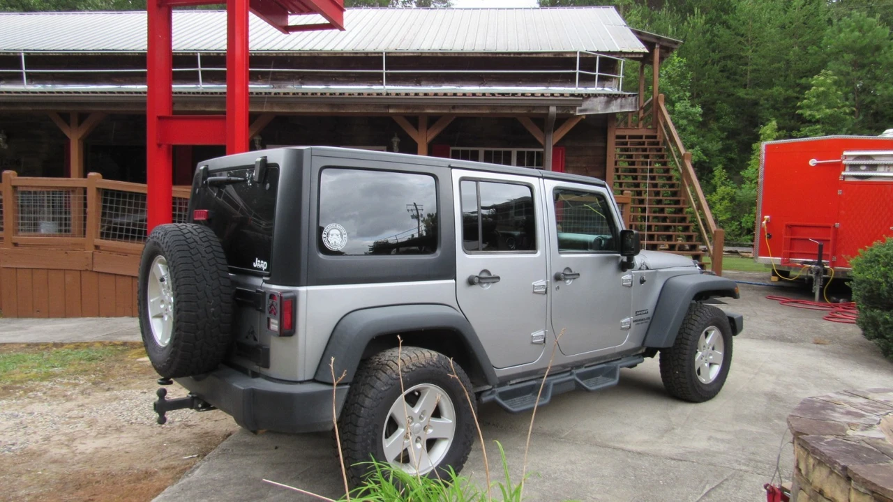 2017 Jeep JK Wrangler - Image 3 of 25