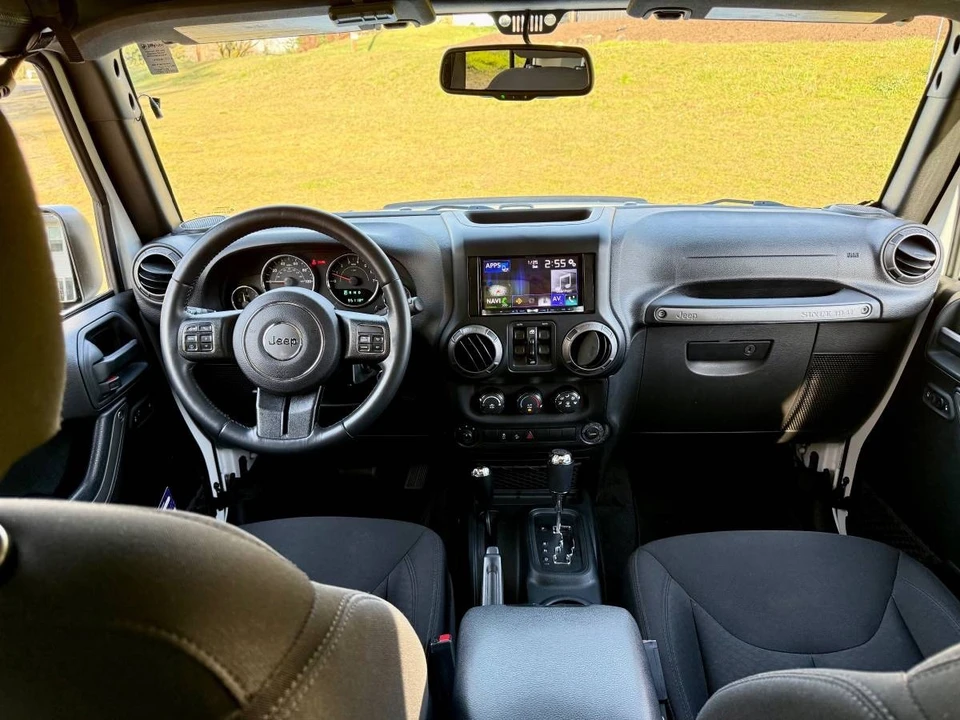 2017 Jeep JK Wrangler - Image 8 of 11