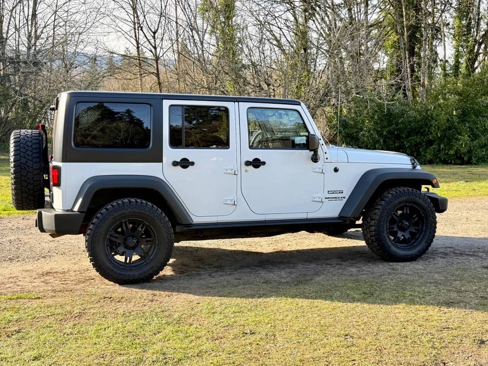 2017 Jeep JK Wrangler - Image 3 of 11