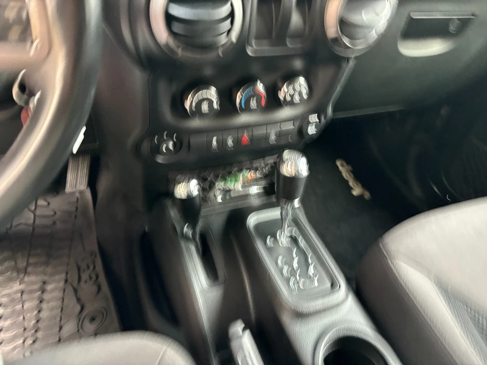 2017 Jeep JK Wrangler - Image 10 of 21
