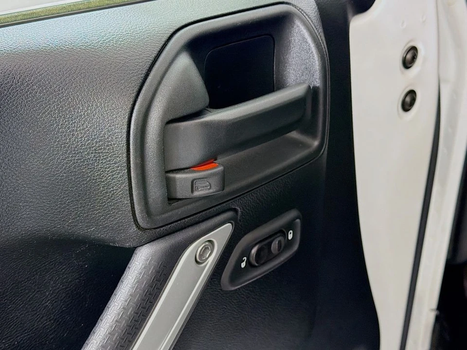 2017 Jeep JK Wrangler - Image 18 of 21