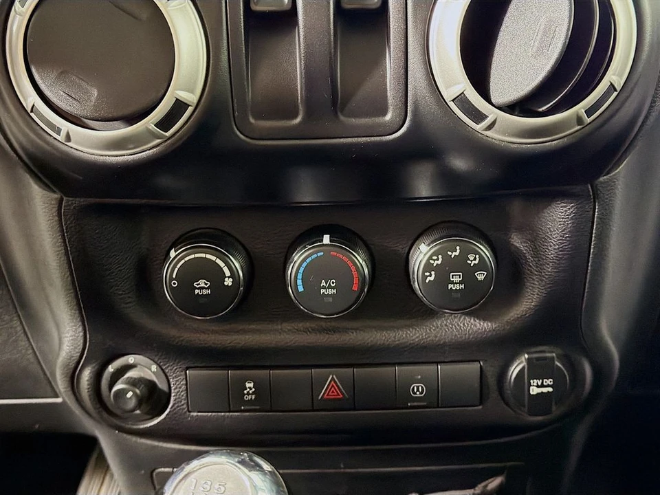 2017 Jeep JK Wrangler - Image 16 of 21
