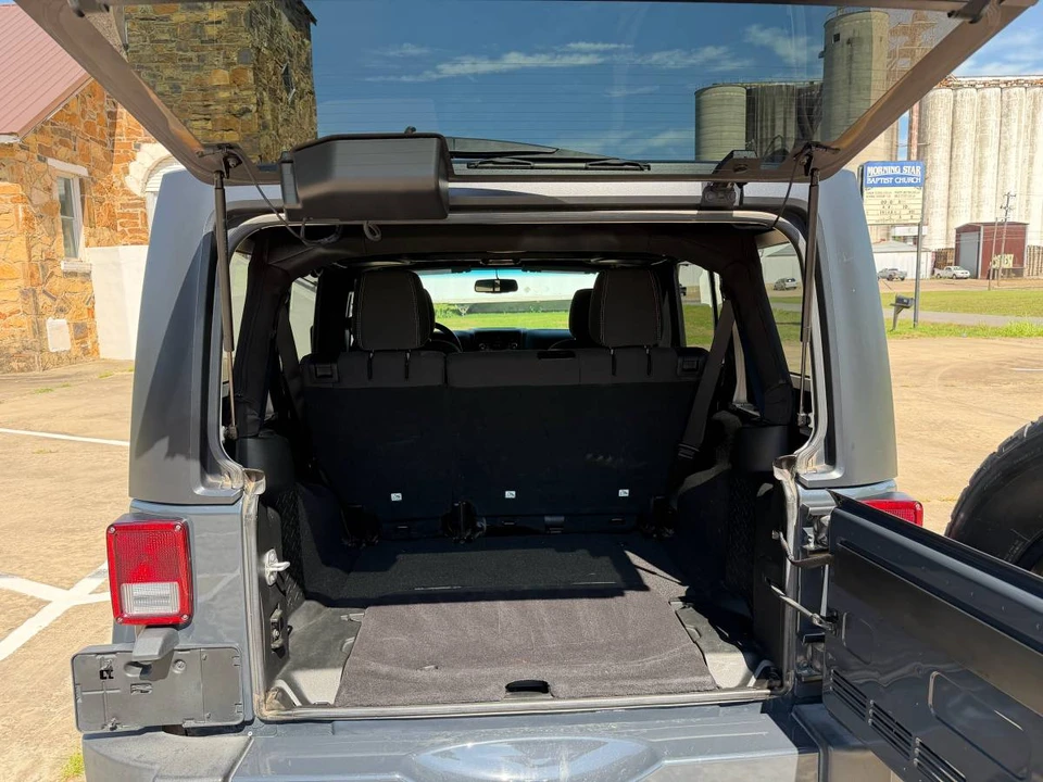 2017 Jeep JK Wrangler - Image 9 of 13