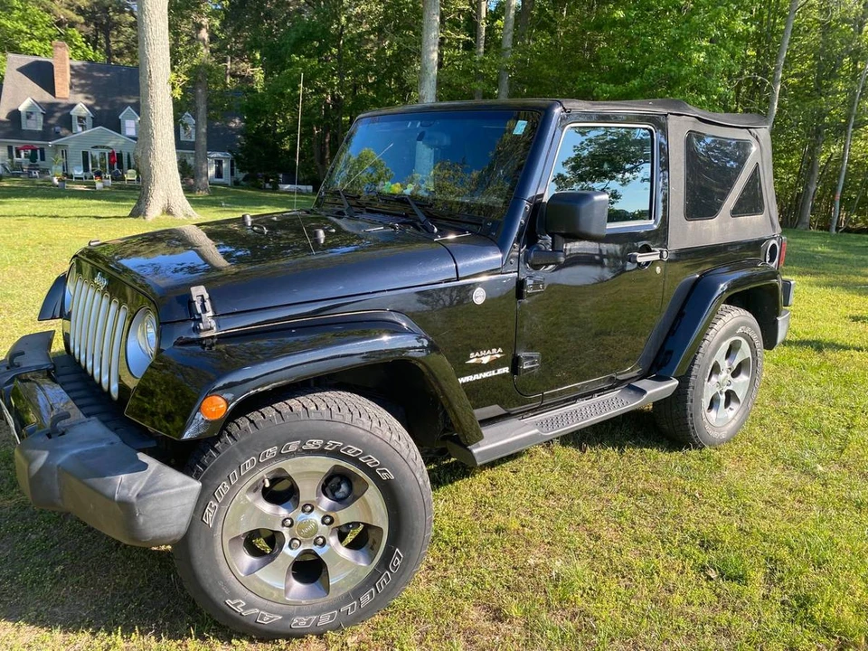 2017 Jeep JK Wrangler - Image 3 of 4