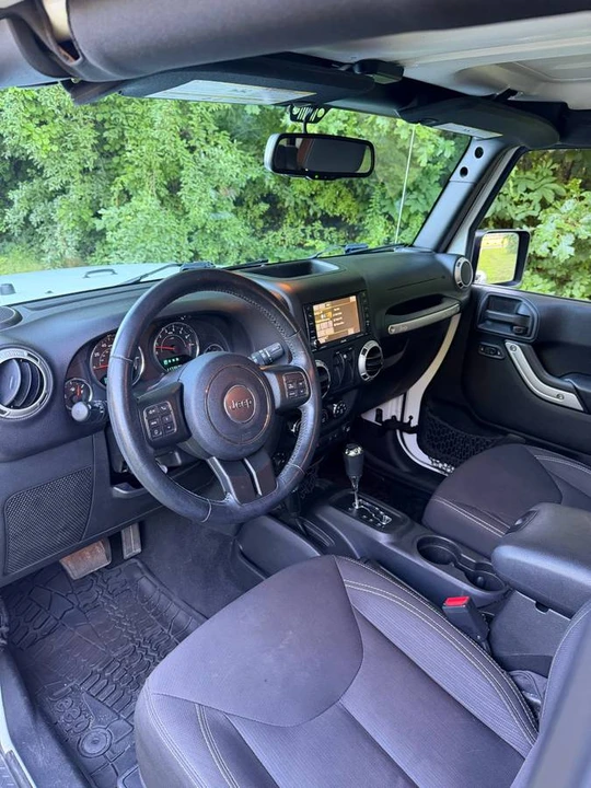 2017 Jeep JK Wrangler - Image 13 of 21