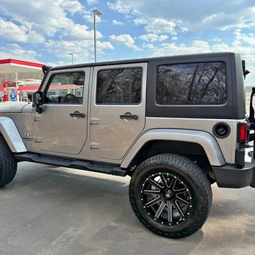 2017 Jeep Wrangler Sahara