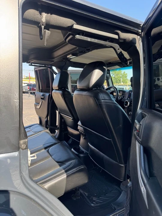 2017 Jeep JK Wrangler - Image 8 of 9