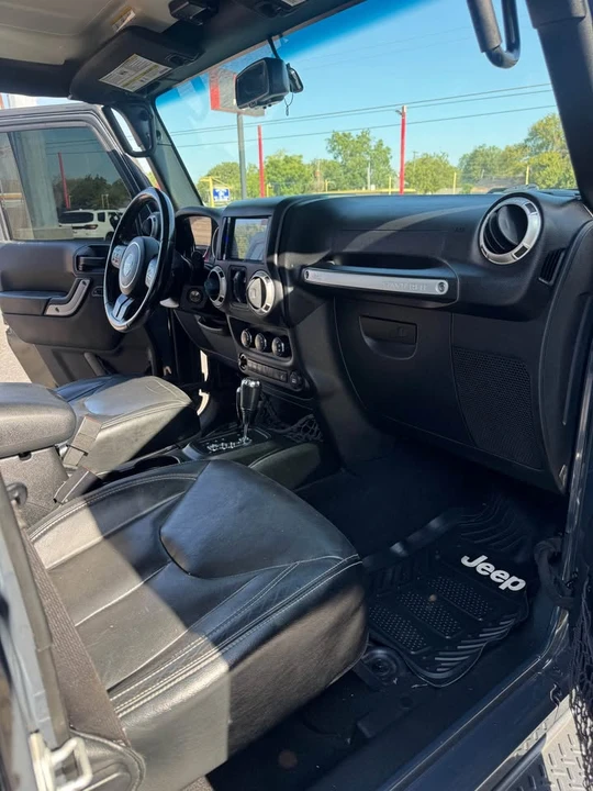 2017 Jeep JK Wrangler - Image 2 of 9