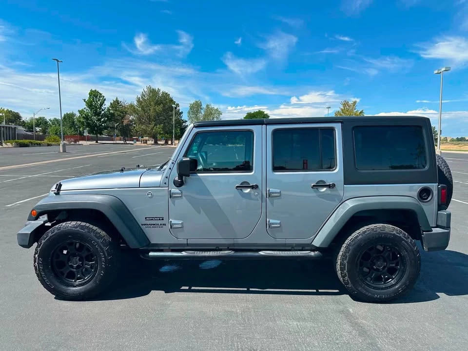 2017 Jeep JK Wrangler - Image 5 of 11