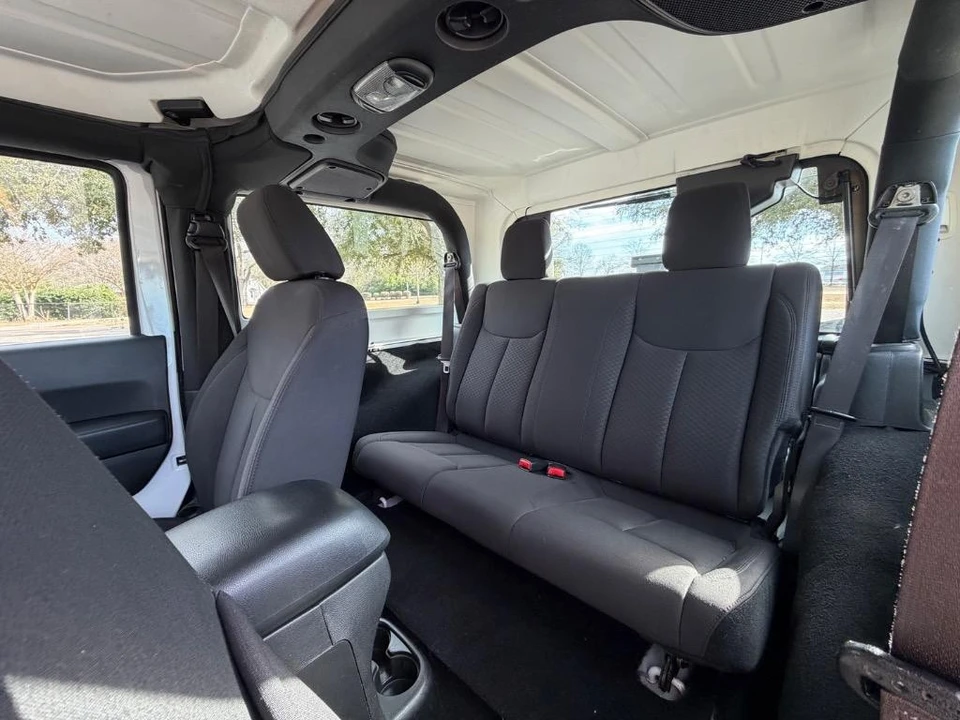 2017 Jeep JK Wrangler - Image 20 of 21