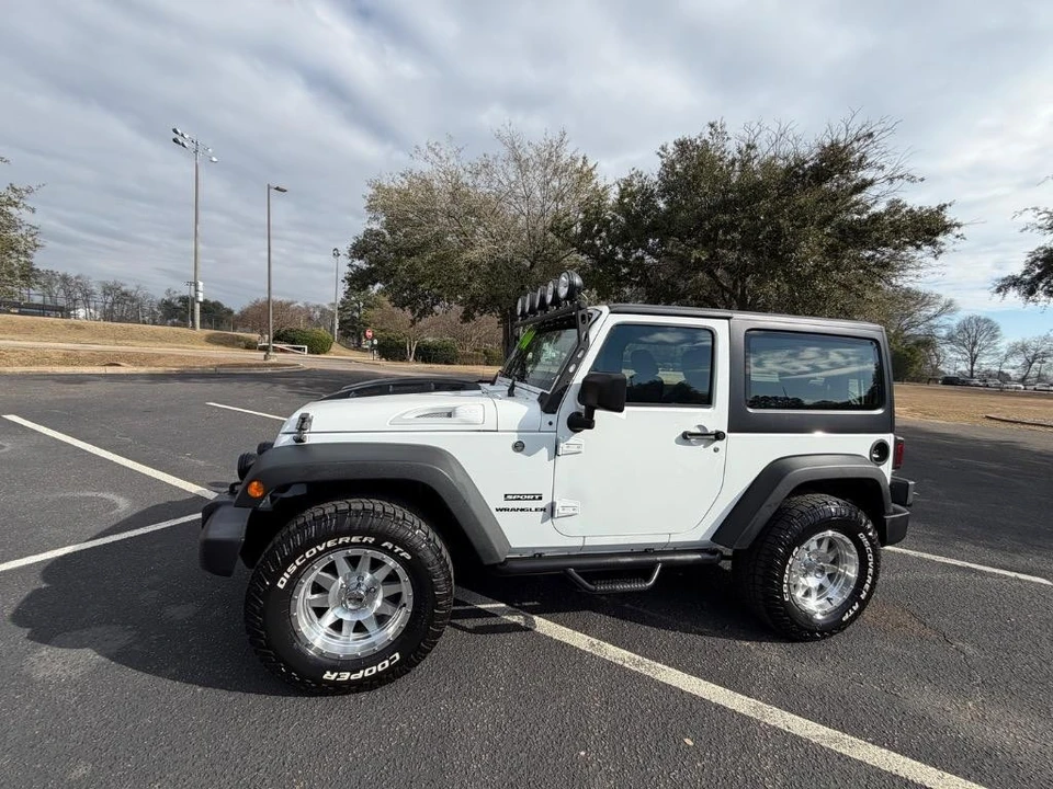 2017 Jeep JK Wrangler - Image 2 of 21