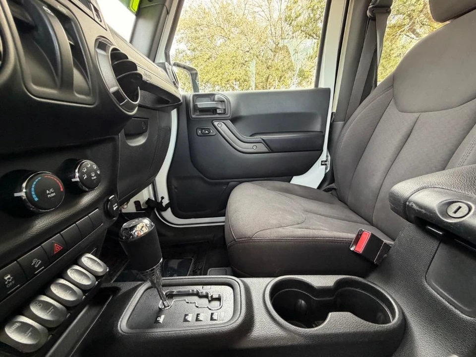 2017 Jeep JK Wrangler - Image 15 of 21