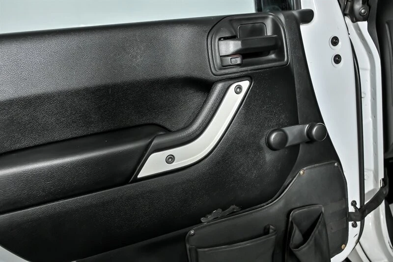 2017 Jeep JK Wrangler - Image 12 of 27