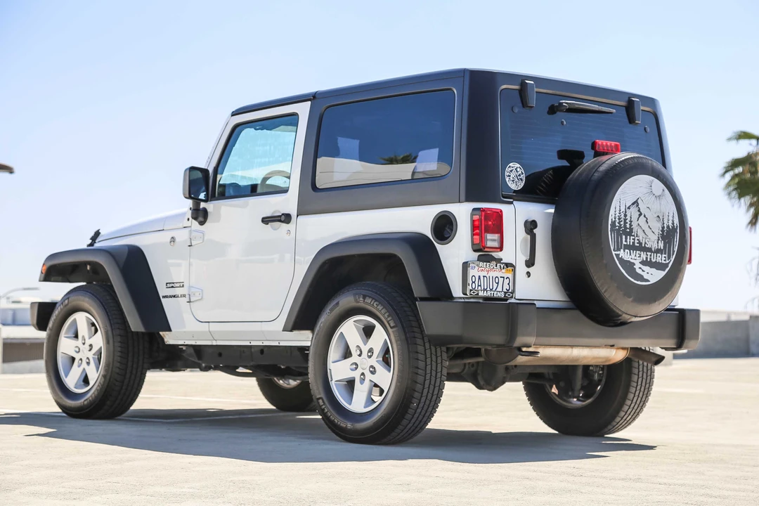 2017 Jeep JK Wrangler - Image 10 of 31