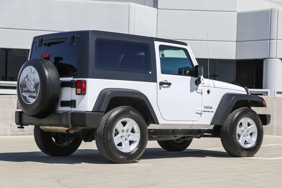 2017 Jeep JK Wrangler - Image 16 of 31