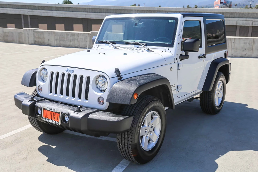 2017 Jeep JK Wrangler - Image 3 of 31
