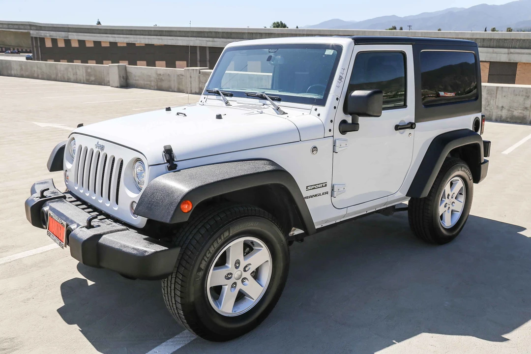 2017 Jeep JK Wrangler - Image 5 of 31