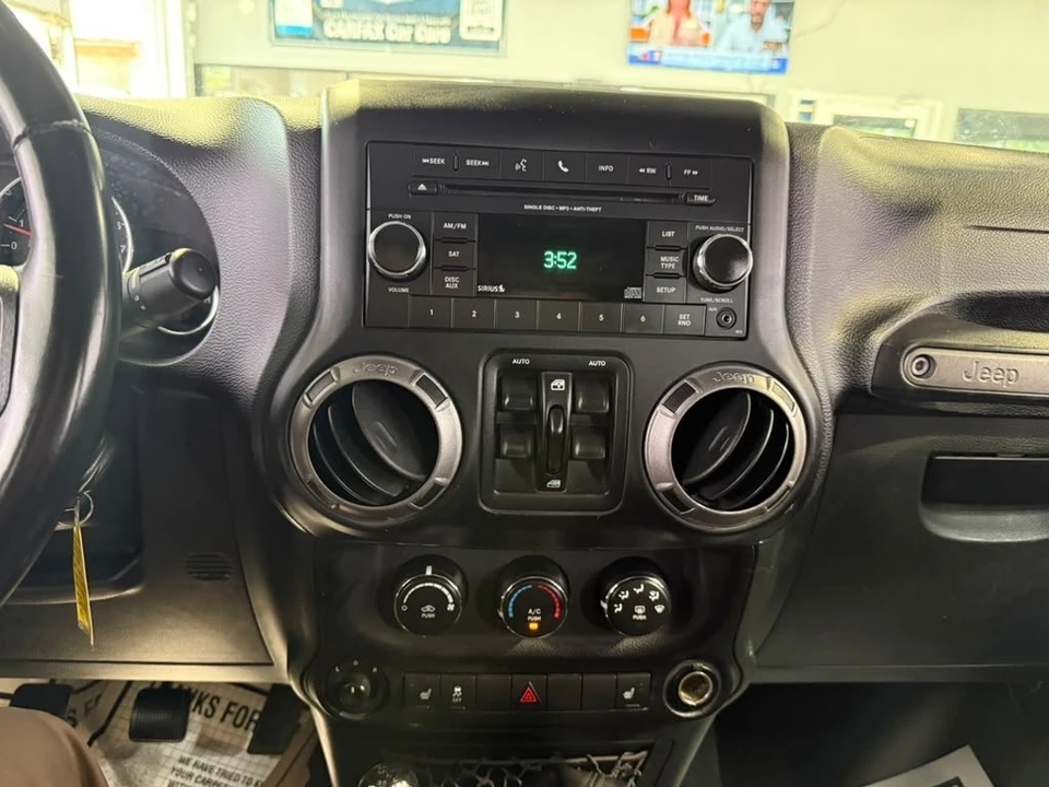 2017 Jeep JK Wrangler - Image 16 of 31