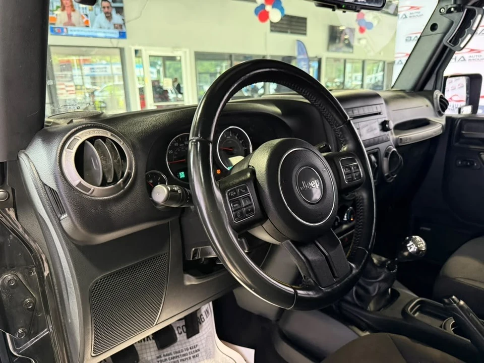 2017 Jeep JK Wrangler - Image 28 of 31