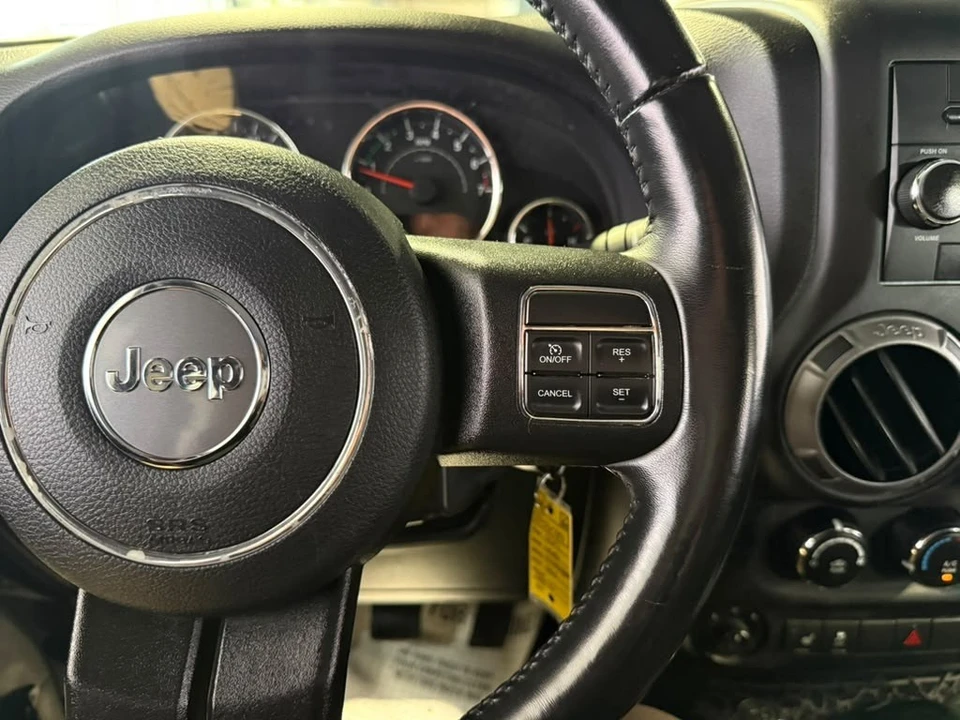 2017 Jeep JK Wrangler - Image 12 of 31