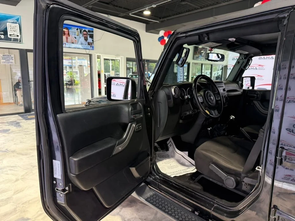2017 Jeep JK Wrangler - Image 24 of 31