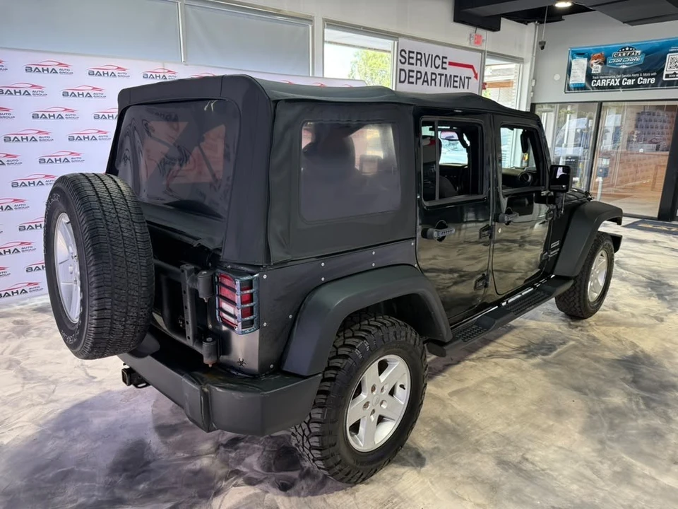 2017 Jeep JK Wrangler - Image 7 of 31