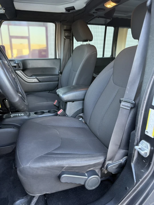 2017 Jeep JK Wrangler - Image 14 of 17