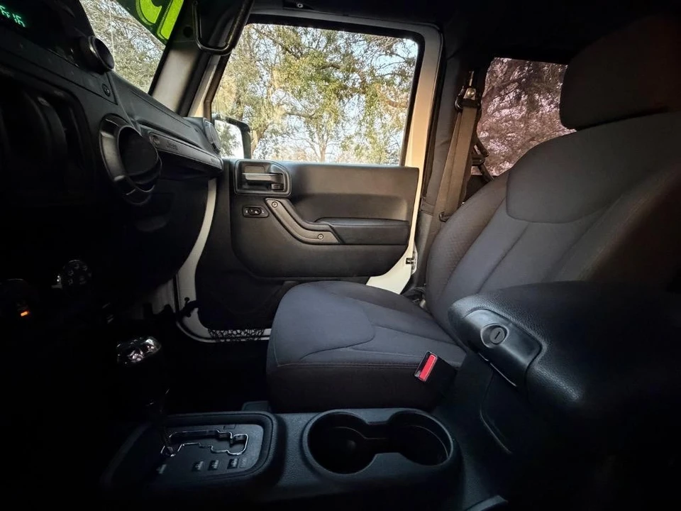 2017 Jeep JK Wrangler - Image 14 of 21