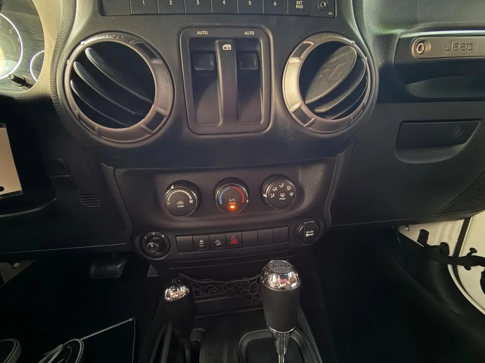 2017 Jeep JK Wrangler - Image 13 of 21