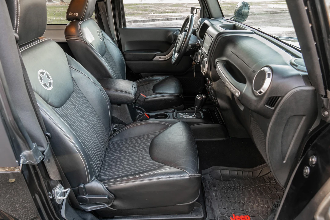 2017 Jeep JK Wrangler - Image 23 of 31