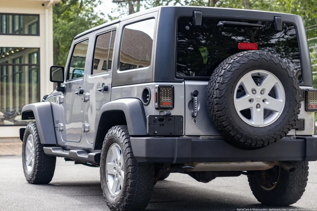2017 Jeep JK Wrangler - Image 24 of 31