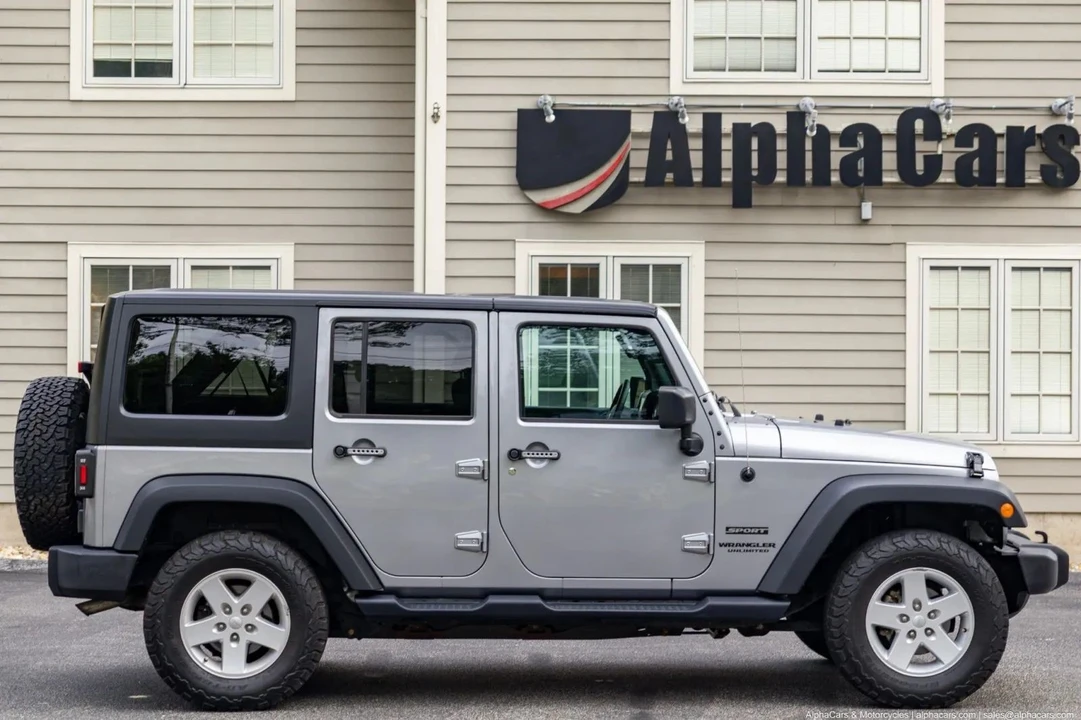 2017 Jeep JK Wrangler - Image 6 of 31