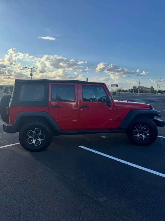 2017 Jeep JK Wrangler - Image 4 of 10